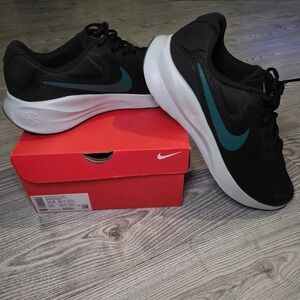 Nike Revolution 7 -Men's Size 11.5 -With OG Box FB2207-004